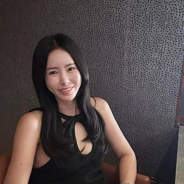 1세대-인플루언서-이주희-아브-컬렉션-대표