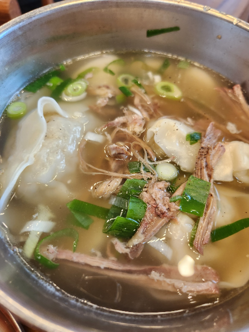 노원 맛집 '온천골' - 만두국 국물이 끝내주는 오래된 맛집