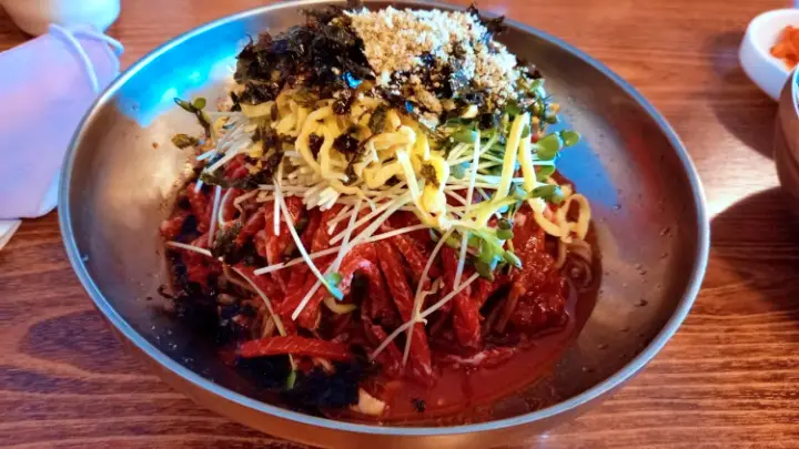 신의한수 맛의결정타 30년 경력 노포 산더미 육회비빔국수 물회국수 맛집 파주 탄현 맛집 추천