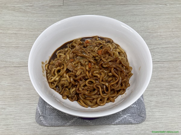 2022년 4월 오뚜기 짜슐랭 짜장라면