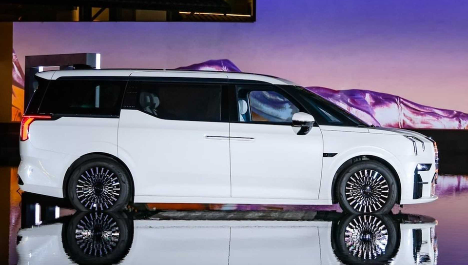 볼보&#44; 전기 미니밴