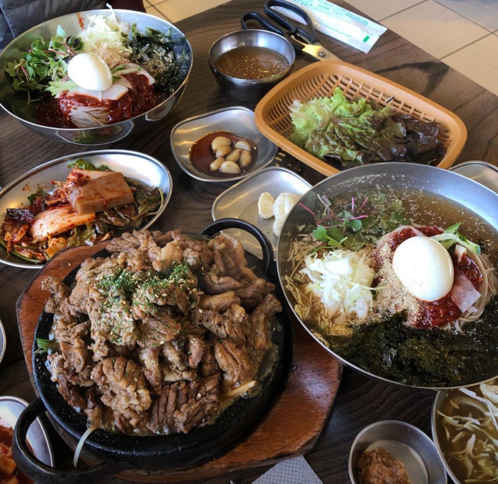 단양 여행 필수 코스! 마늘석갈비막국수 맛과 분위기 총정리