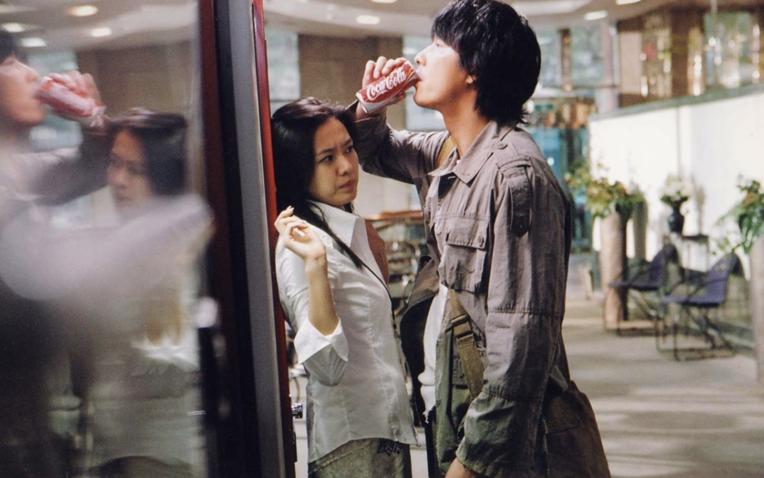 철수가 자신의 콜라를 먹었다고 오해하는 수진