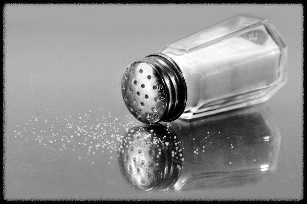 소금&amp;#44; 인류 역사의 최강 만능템 &ndash; 몰랐던 활용법 총정리