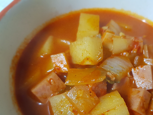 스팸고추장찌개