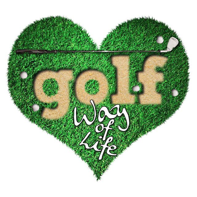 잔디 위에 golf 글자와 아이언 이미지