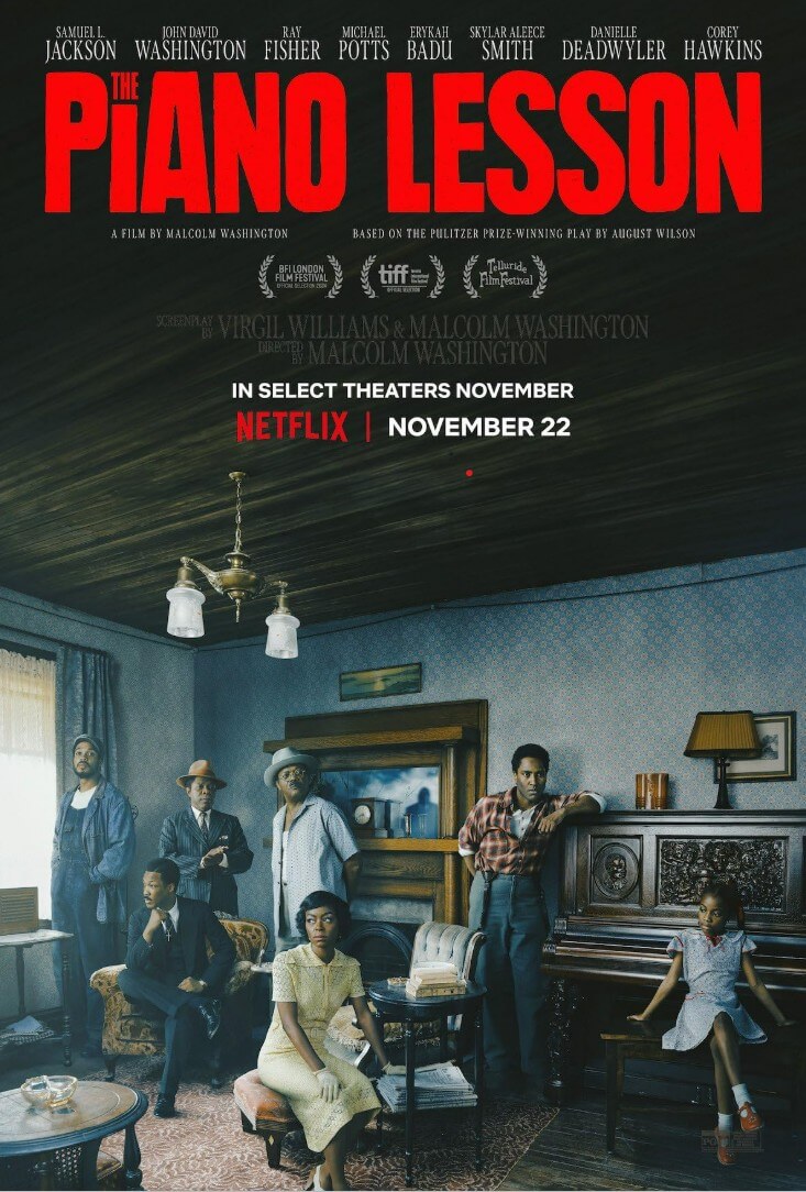 The Piano Lesson 공식 포스터, 주요 배우들이 피아노 옆에 모여 있는 모습