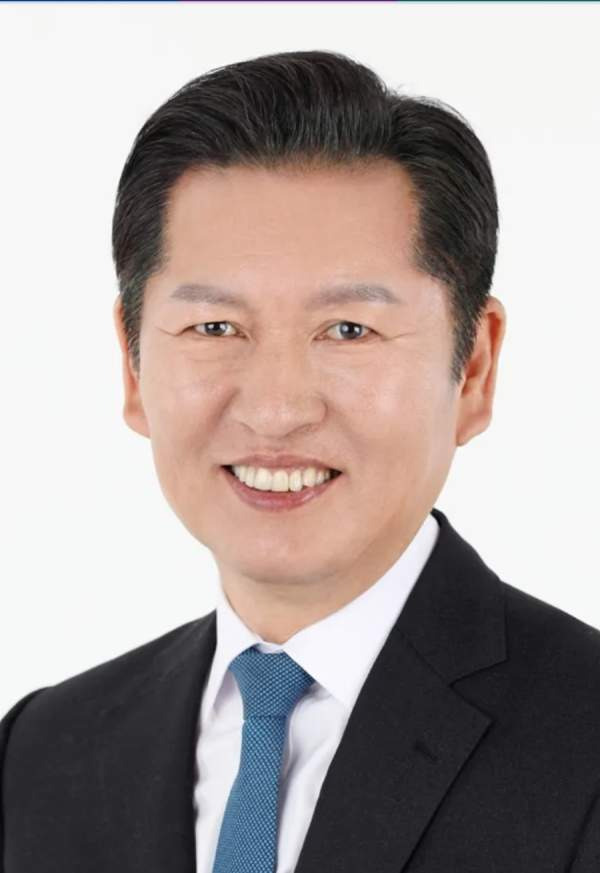 정청래 나이 프로필 고향 학력 가족 아들 논란 사퇴 압박 및 2026년 전당대회 연임 쟁점 냉철 분석