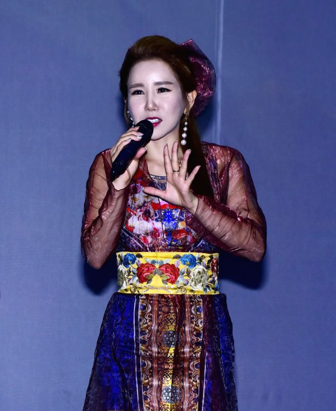 가수 김다나