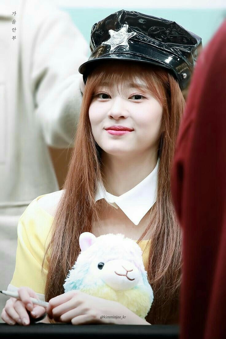아이즈원 김민주 최애사진