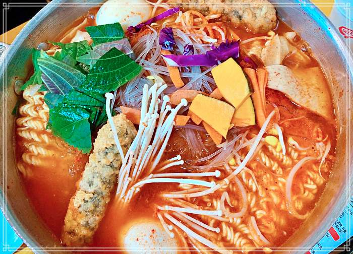 생방송 투데이 월곡, 동덕여대 13년, 행복을 선물하는 추억 쉼터, 즉석떡볶이 맛집