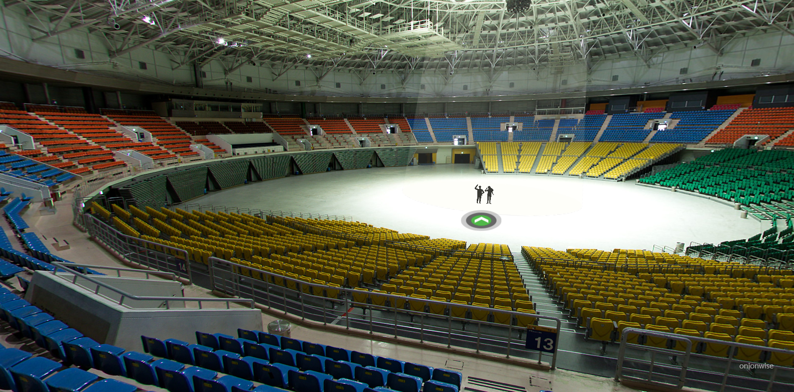 올림픽체조경기장 공연장의 상단 구역에서 바라본 공연장 무대모습