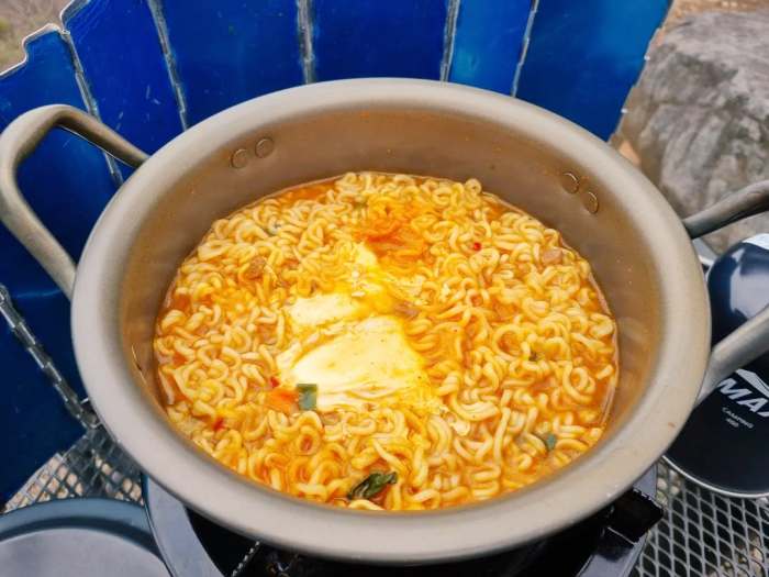 악어봉 충주호 월악산 전망 뷰맛집 라이더 카페 캠핑라면 커피 충주 맛집 추천 생방송투데이 보고 먹고 즐기고 3GO