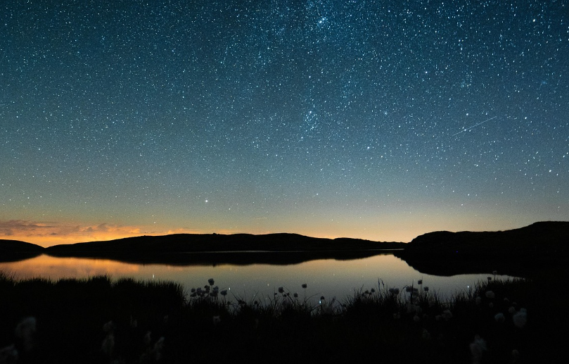 100억 광년 떨어진 별