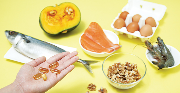 고중성지방혈증에 도움이 되는 음식: 등푸른 생선, 견과류, 오메가3 등.