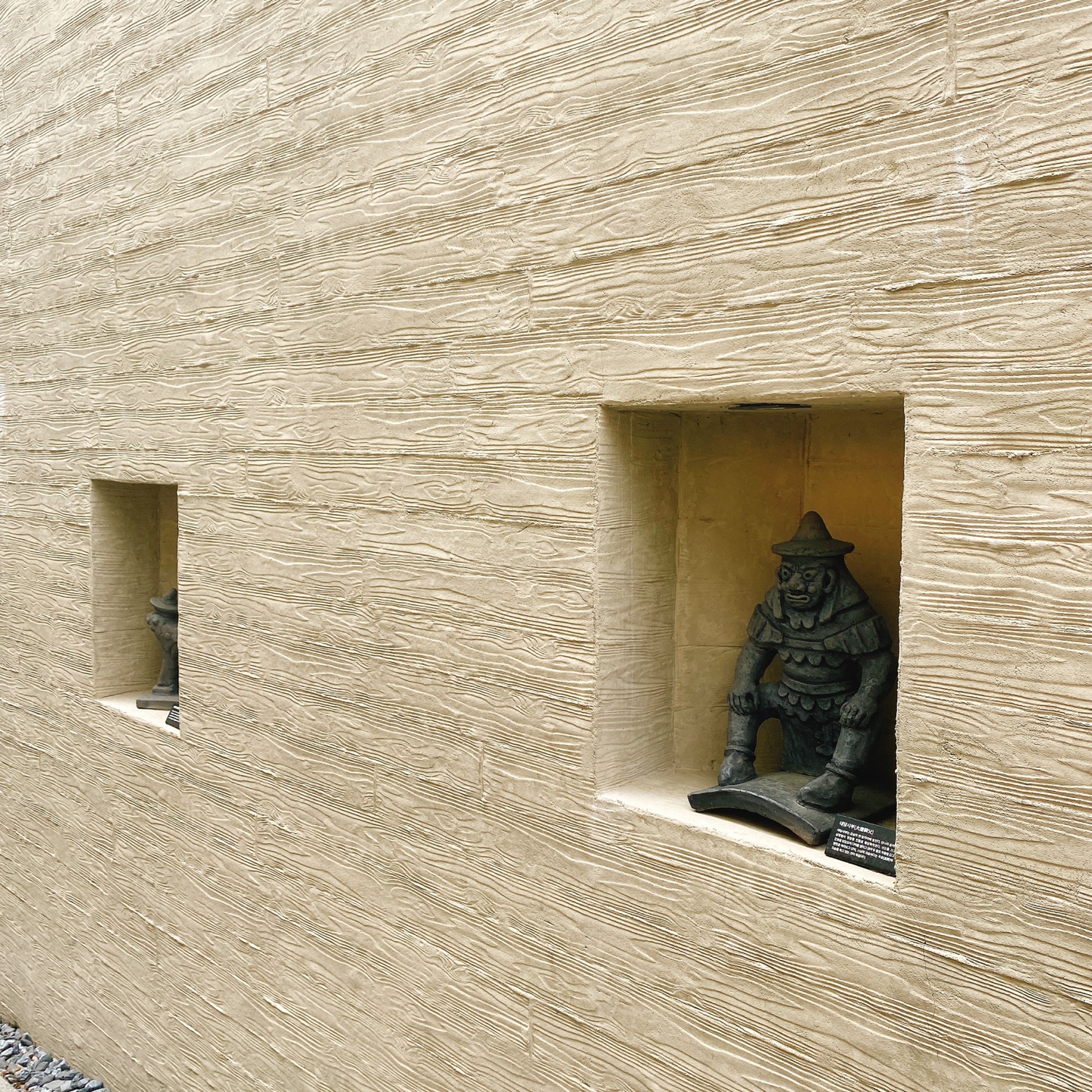 충북 청주 부모산 주봉마을 주봉저수지 한옥 북카페 인문아카이브양림 후마니타스