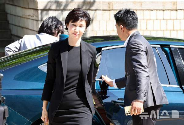 최태원 노소영 재산분할 파기환송심 조정기일 분석: SK 주가 급등과 '300억 비자금' 배제가 가져올 파장은?