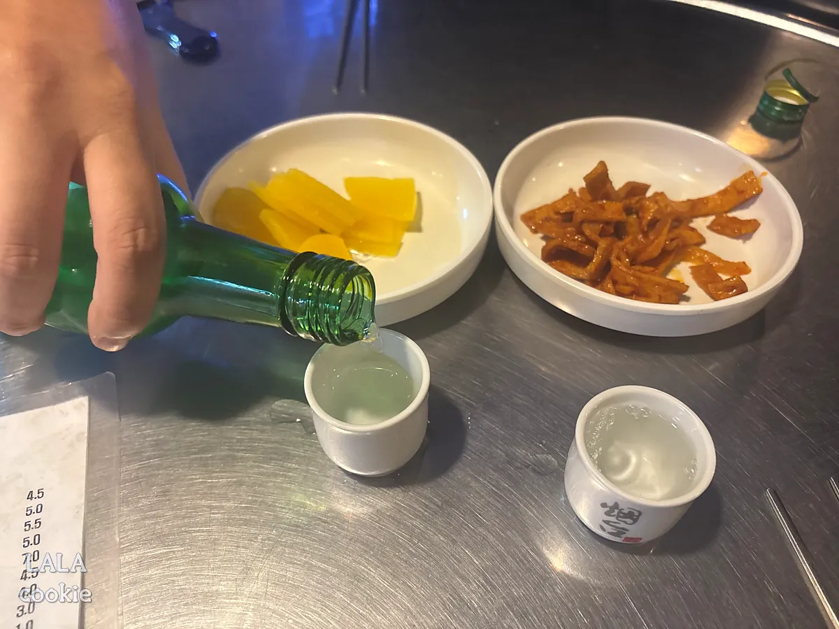 대구-중구-가성비-포장마차-술집-추천-방천야시장-기본안주-단무지-오뎅