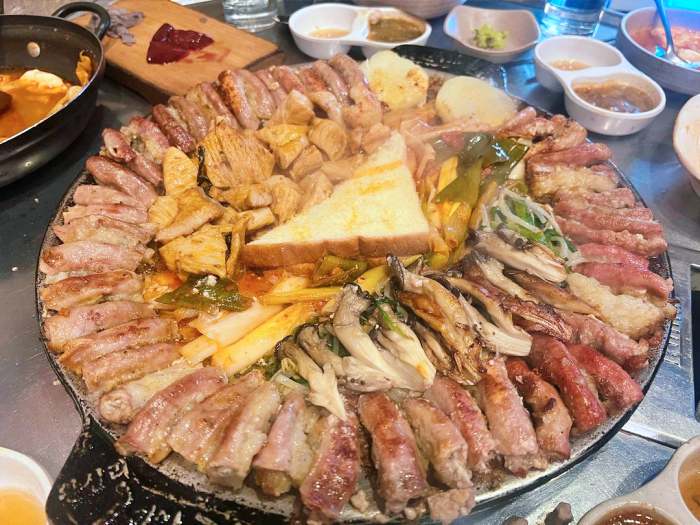 생방송오늘저녁 왕십리 한우 곱창 밀키트 온라인 택배 판매 대창 양깃머리 모듬구이 곱창집 맛집 추천