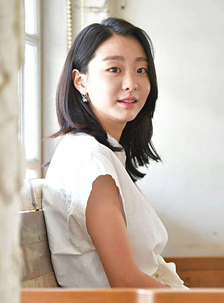 김다미 데뷔