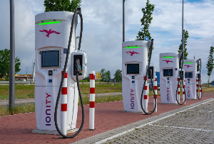 완속(AC) 충전의 원리와 한계: &lsquo;충전기 스펙&rsquo;보다 차량 OBC와 전기 설비가 좌우한다