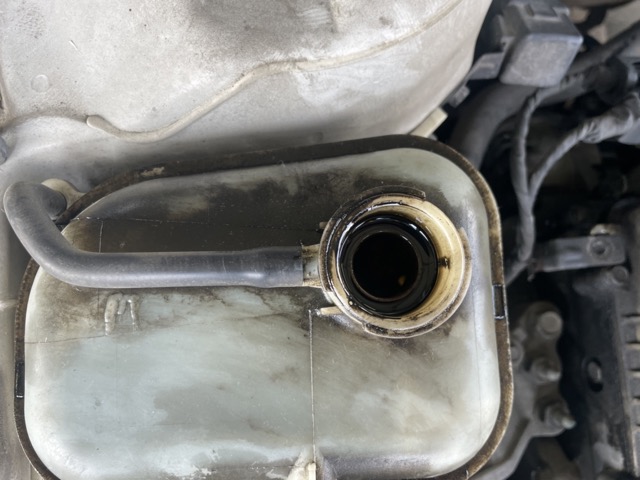 I30_부동액_엔진오일_섞임