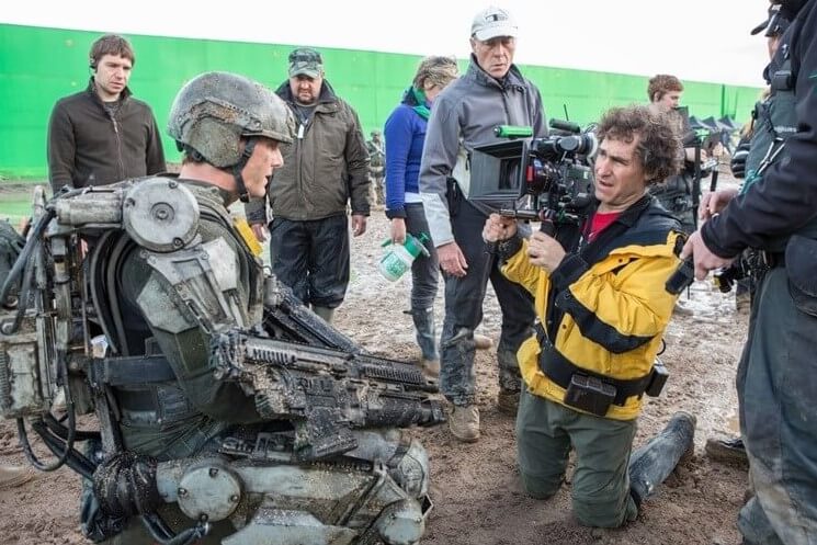 섬네일-영화-득특한세계관