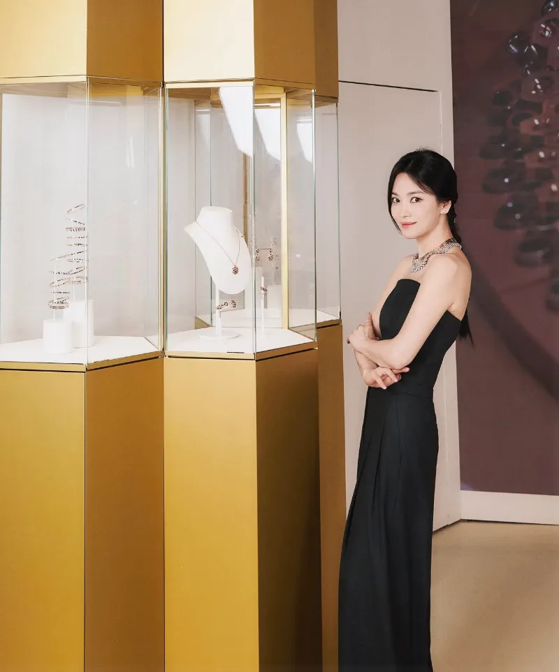 송혜교 쇼메&amp;#44; 송혜교 화보&amp;#44; 송혜교 보그&amp;#44; 송혜교 주얼리&amp;#44; 송혜교 목걸이&amp;#44; 쇼메&amp;#44; 쇼메 앰버서더&amp;#44; 쇼메 주얼리&amp;#44; 쇼메 목걸이&amp;#44; 비 마이 러브&amp;#44; 쇼메 비 마이 러브&amp;#44; 조세핀 컬렉션&amp;#44; 하이주얼리 브랜드&amp;#44; 프랑스 명품 주얼리&amp;#44; 쇼메 가격&amp;#44; 쇼메 예물&amp;#44; 명품 예물 추천&amp;#44; 쇼메 후기&amp;#44; 쇼메 실착&amp;#44; 셀럽 주얼리&amp;#44; 송혜교 착용&amp;#44; 쇼메 예약구매&amp;#44; 명품 주얼리 추천&amp;#44; 하이주얼리 착용컷&amp;#44; 비마이러브 실착&amp;#44; 쇼메 조세핀