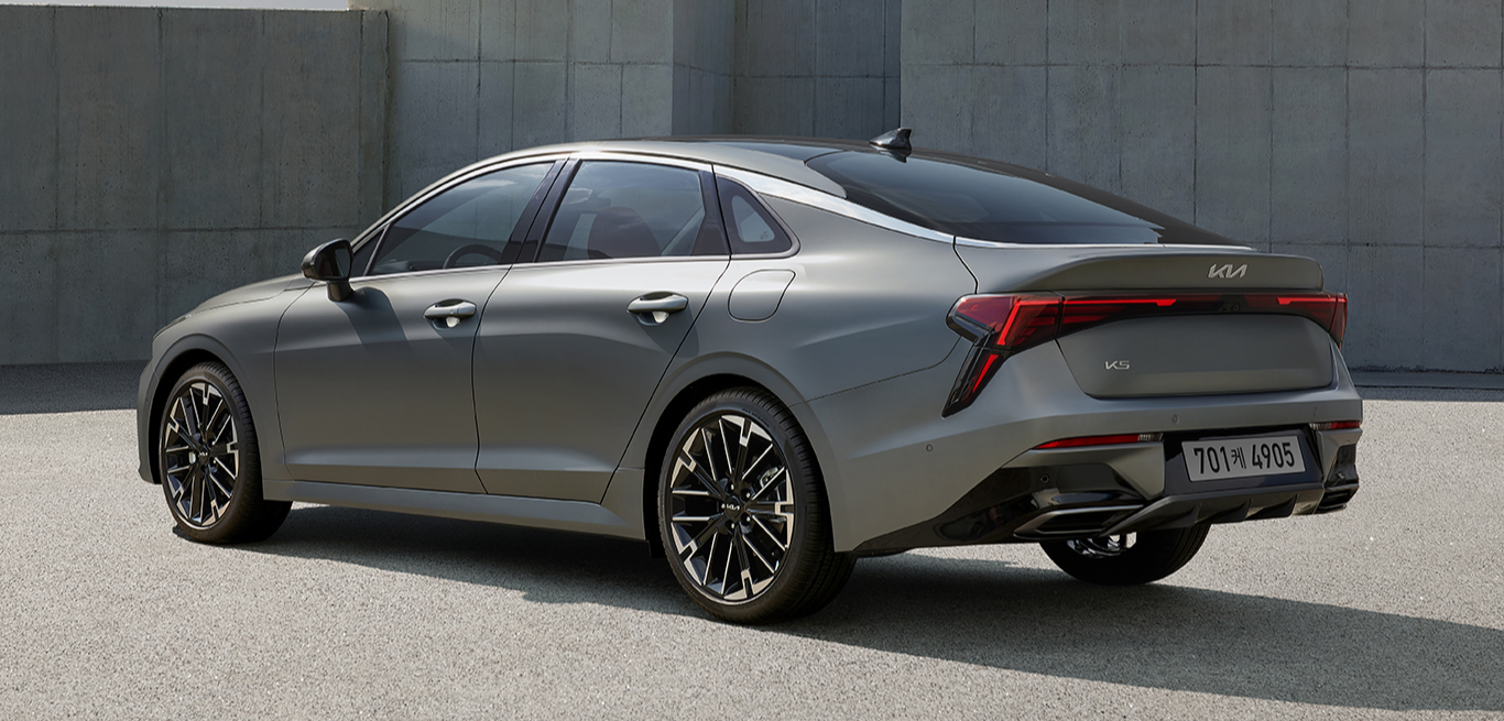 더 뉴 K5 후면부 외관 디자인