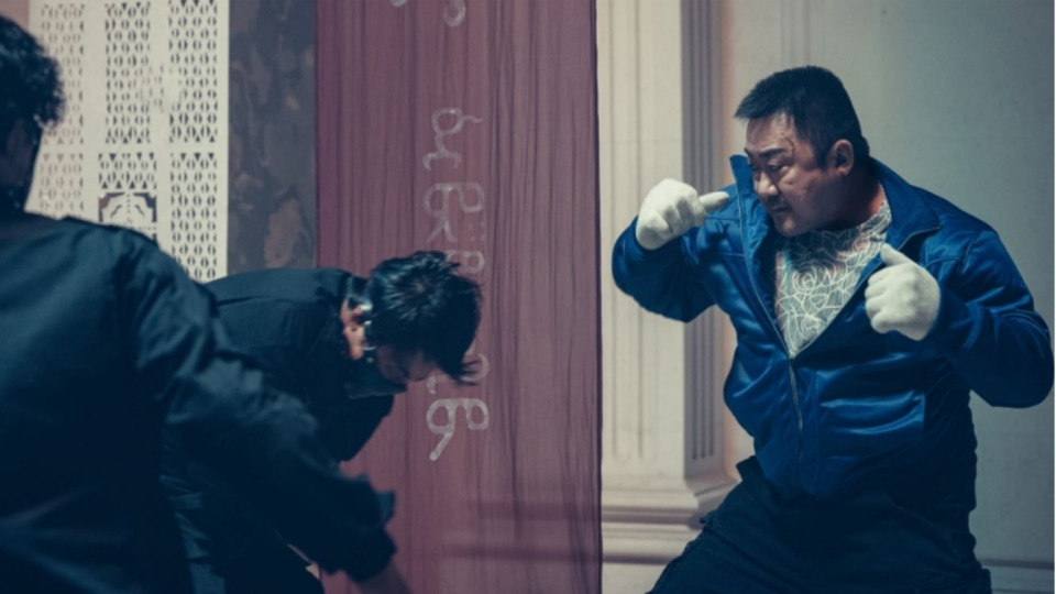 영화 <거룩한 밤: 데몬 헌터스> 리뷰 : 마동석의 오컬트 액션 추천작(+쿠키 영상)