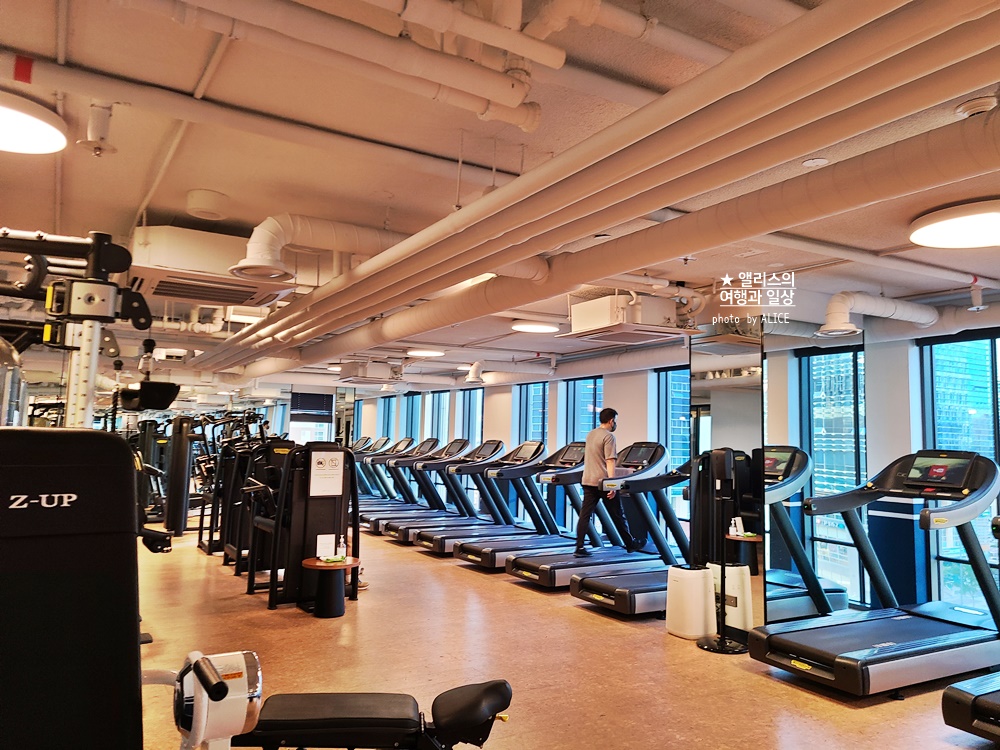 그래비티 서울 판교 호텔 수영장 피트니스 센터 이용해보니