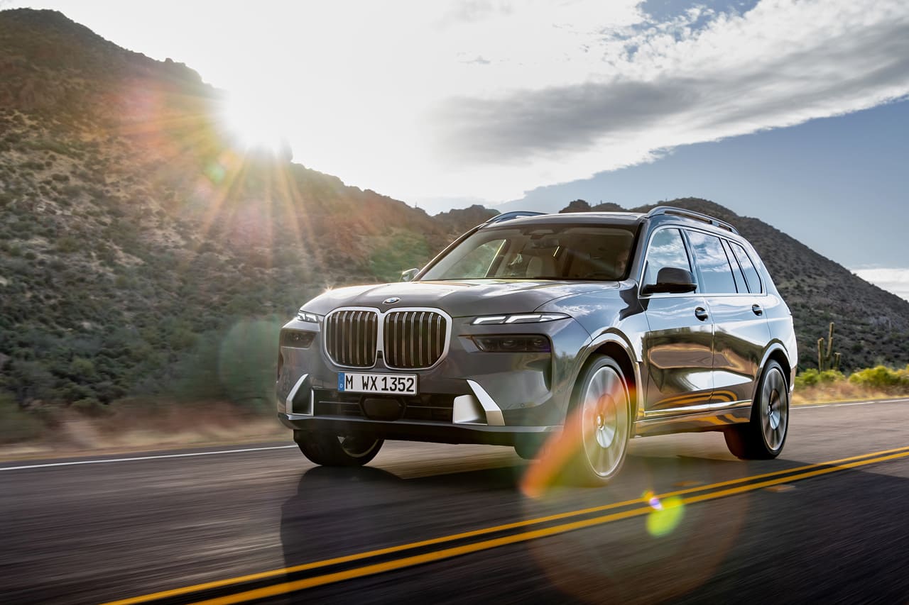 2023 bmw x7 m60i suv 2