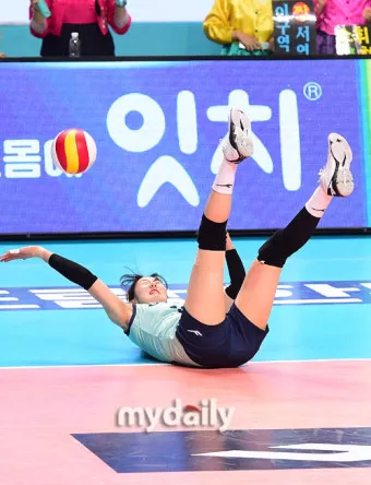 여자 배구 선수 강소휘 프로필 연봉_18