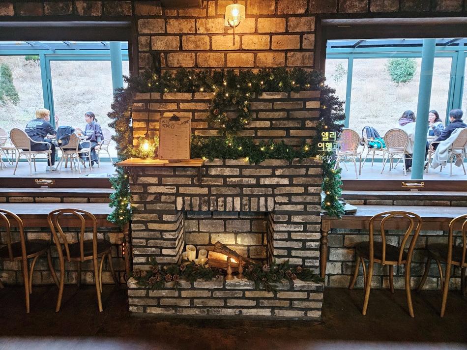 동화같은 카페 만디, 부산 사하구 카페 인스타 핫플 카페