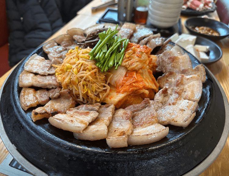 공덕역 맛집 " 무쇠뚜껑 " 음식 사진