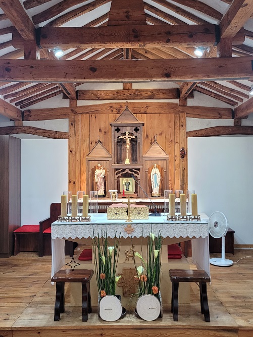 의정부교구 고양 행주성당 제대, 제단 사진입니다.