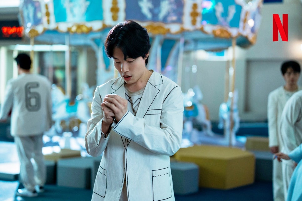 넷플릭스 시리즈 더 에이트쇼 결말 정보 등장인물 출연진 원작 시즌2 쿠키영상