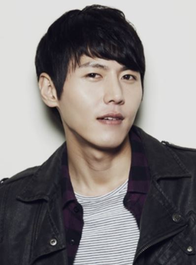 배우 송재희 프로필 사진 &ndash; 드라마 해를 품은 달로 주목받은 송재희