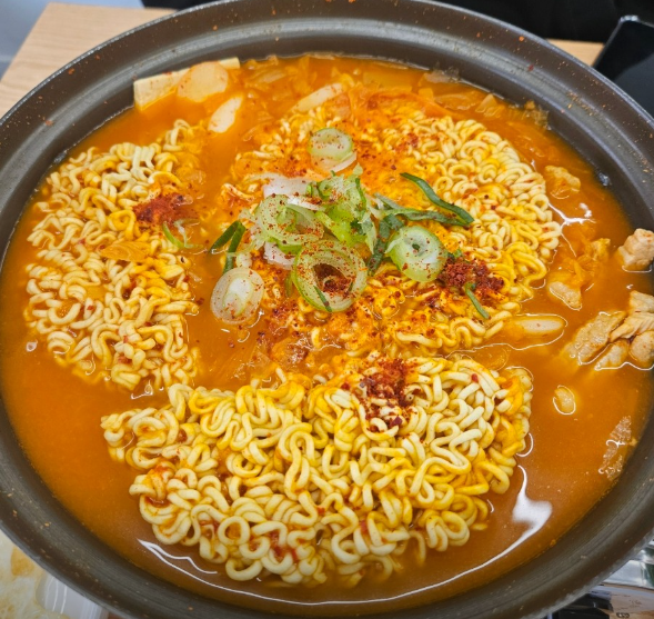 오늘N 3천원 김치찌개 화제 후 따뜻한밥상 김치찌개