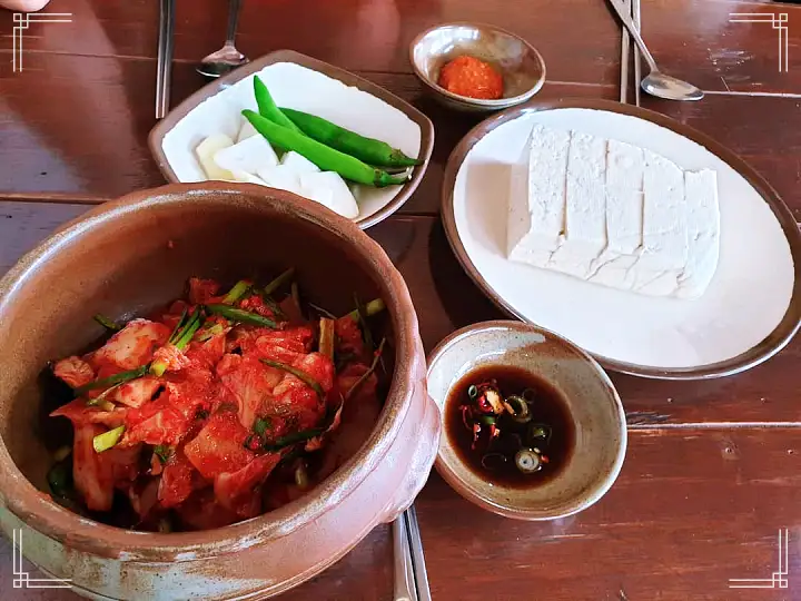 이만기 동네한바퀴 흑임자 칼국수 파전 부추전 손두부 아픈 아내의 빈자리를 지키는 칼국수집 사장님 포항 맛집 소개