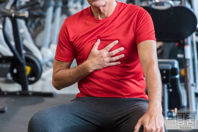 운동 가슴통증 원인 운동후 가슴통증 흉통