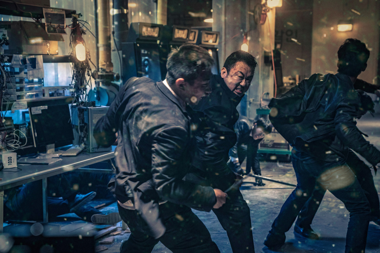 허상도 조직원과의 몸싸움