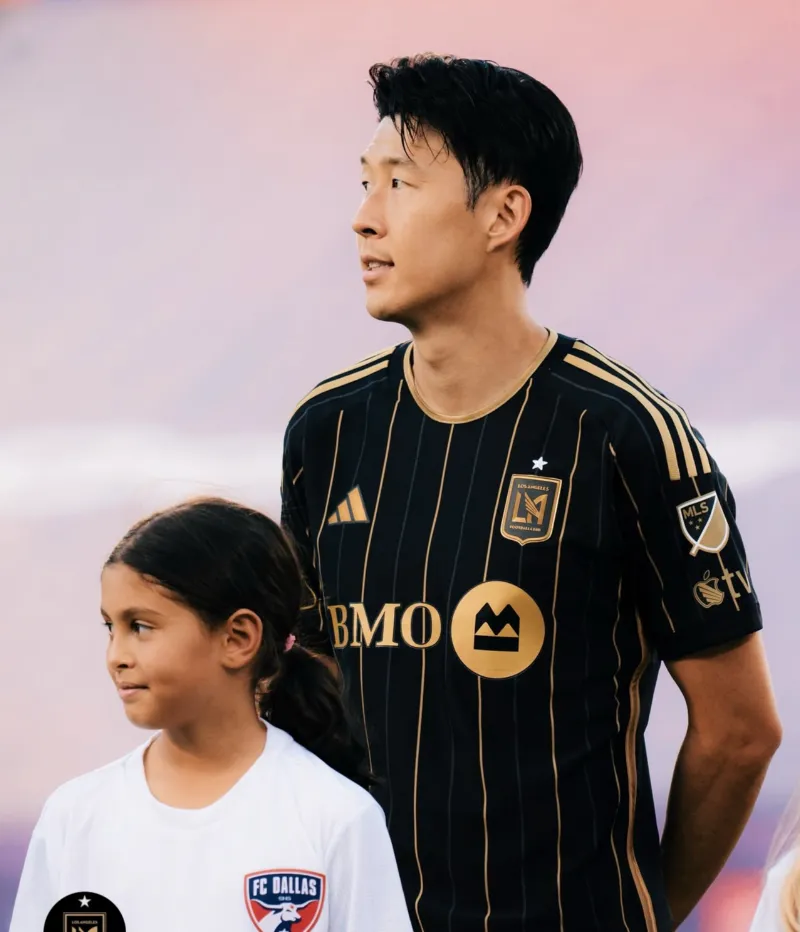 손흥민 메시, 손흥민 MLS, 손흥민 메시 비교, 손흥민 LAFC, 손흥민 홈 데뷔전, 손흥민 프리킥 골, 메시 MLS 이적, 손흥민 이적료, 돈 가버 손흥민, LAFC 손흥민 효과, MLS 시즌 패스 할인, 애플TV MLS 중계, LA 한인타운 손흥민, 손흥민 유니폼, 손흥민 메시 연봉 비교, 손흥민 메시 이적료 비교분석