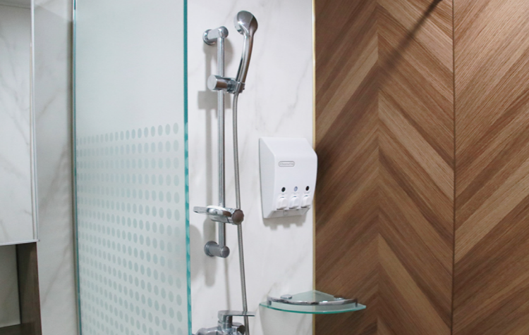 한려해상 생태탐방원 4인실 화장실