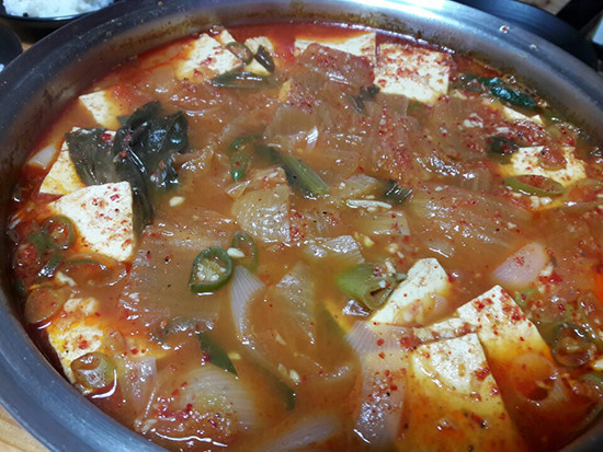 4계절 내내 산천어를 맛볼 수 있는 수산양식장 산천어회, 산천어반건조, 산천어매운탕, 산천어구이 강원 화천 맛집