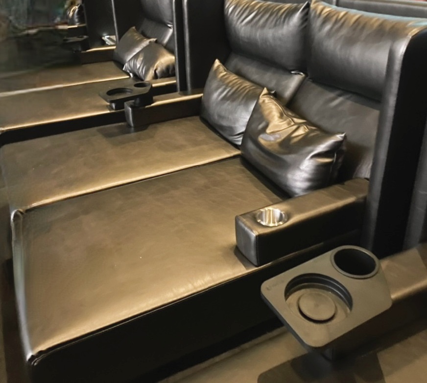 롯데시네마-슈퍼플렉스-쇼파베드석-실사