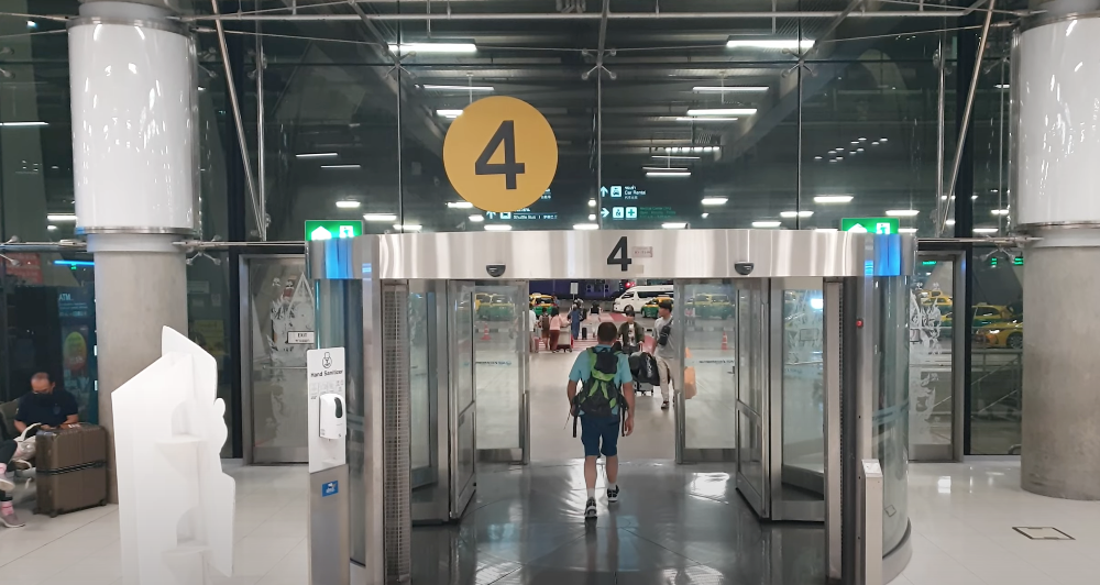 택시 승차장 가는 길