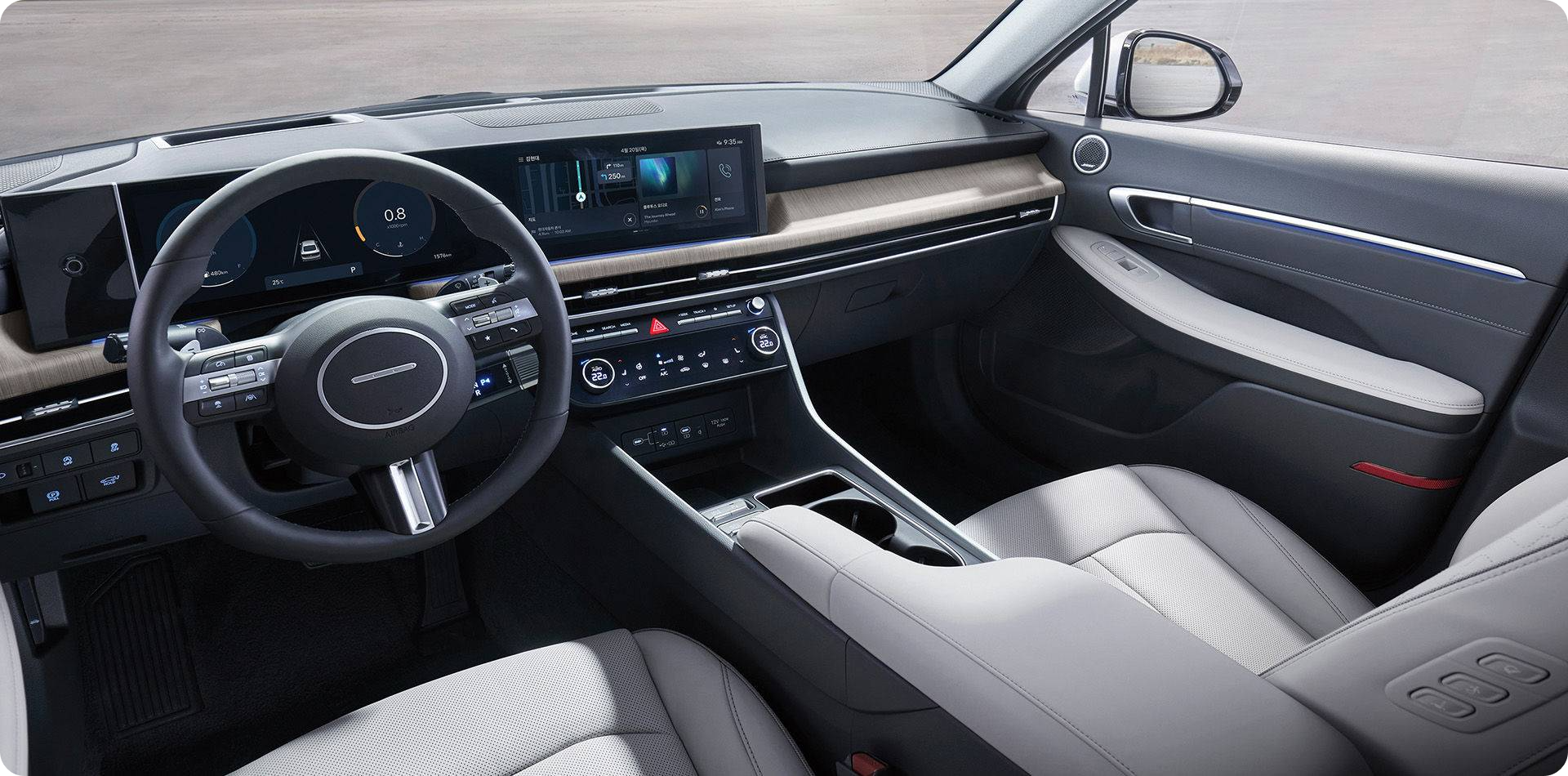 쏘나타 하이브리드 실내모습