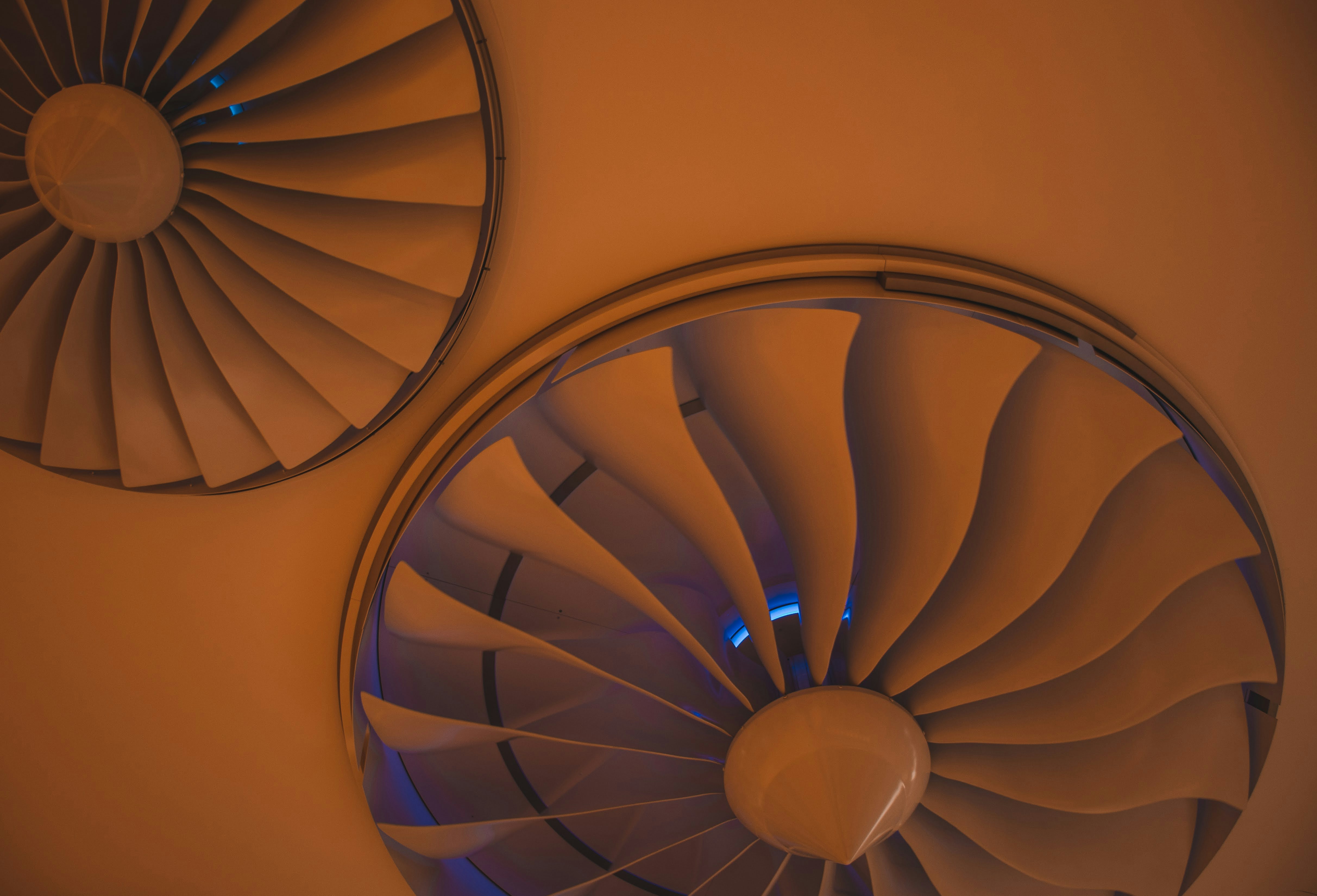 선풍기와 서큘레이터 구조 차이