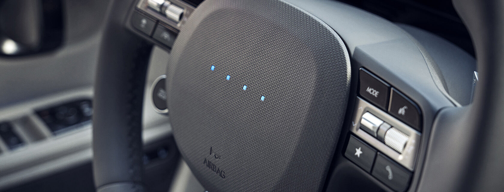 더 뉴 아이오닉5 핸들